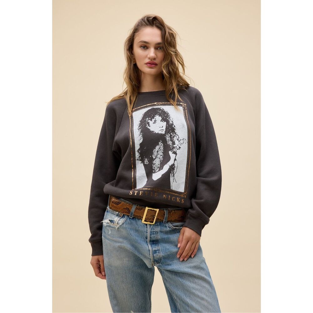 🔥NOT AVAILABLE 🔥Free People Stevie Nicks Orchid Bouquet Vintage Raglan Sweatsh